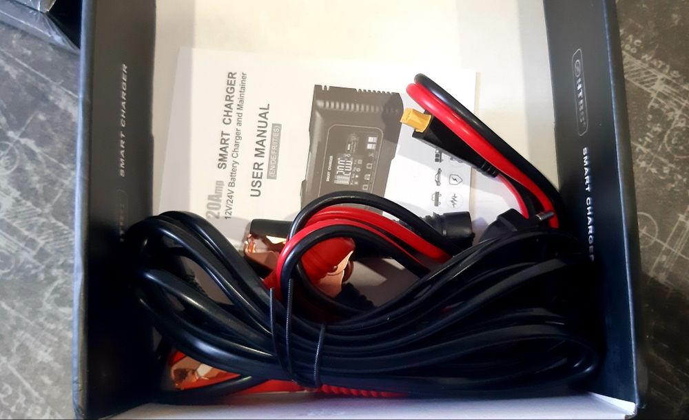 Зарядное устройство,зарядний пристрій для автомобиля 20А,12/24vHTRCР20