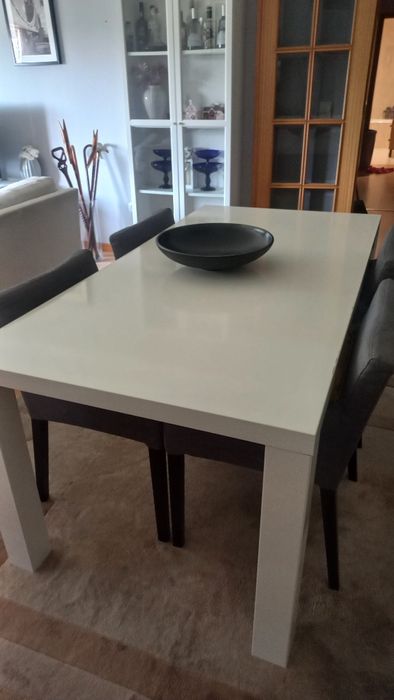 Mesa  Sala jantar - 6 pessoas