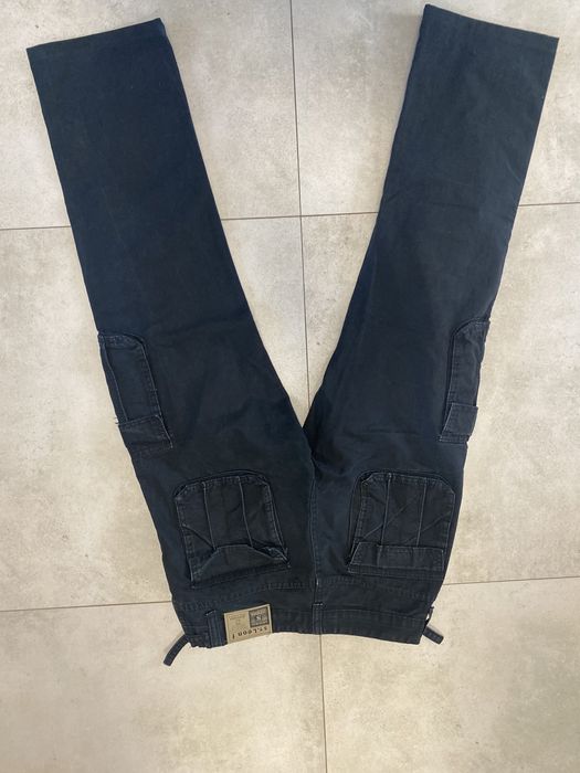 Czarne spodnie cargo, regulowane w pasie ST Léońf