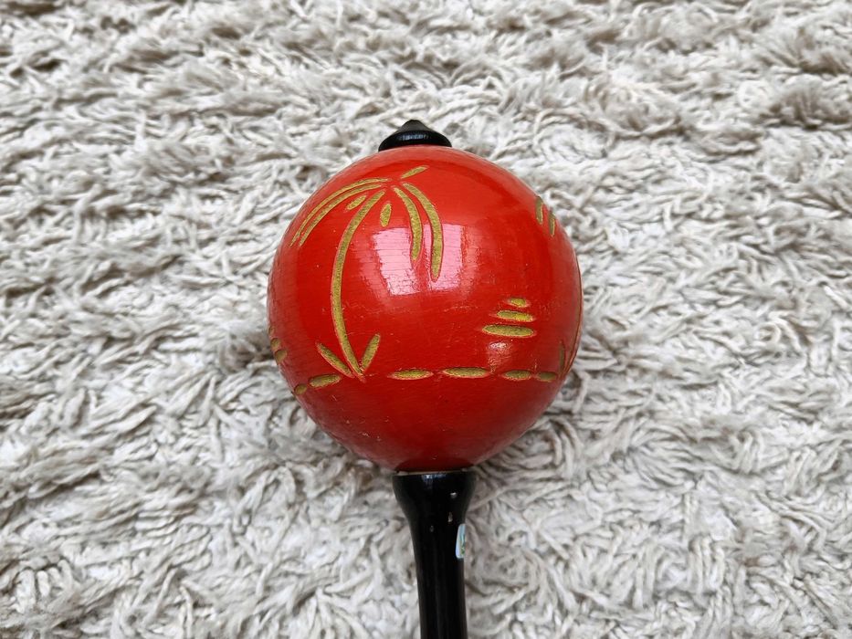 Maracas, marakas drewniany, grzechotka hand made z motywem palm