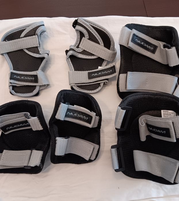 Protetores novos  para  uso de skate ,patins etc