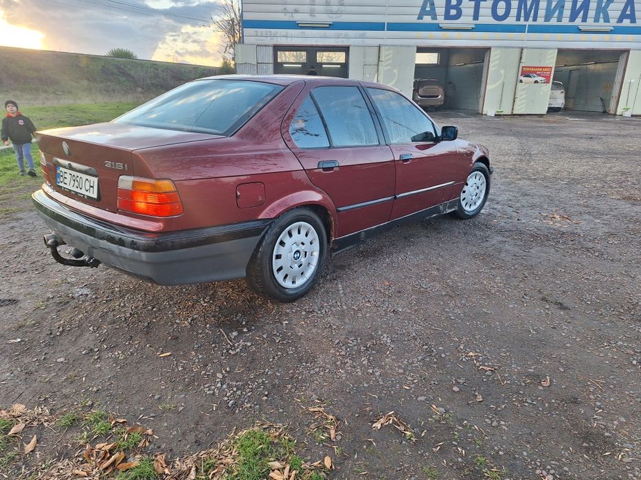 Продам е36, 1.8 бензин