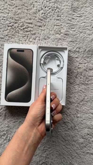 Apple iPhone 15 Pro 128 GB Natural Titanium/Jak Nowy/Faktura