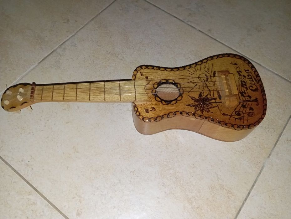 Peça decorativa da Ilha de Cuba antiga
