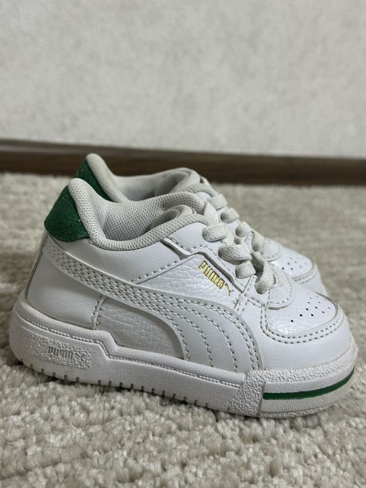 Взуття для дівчинки