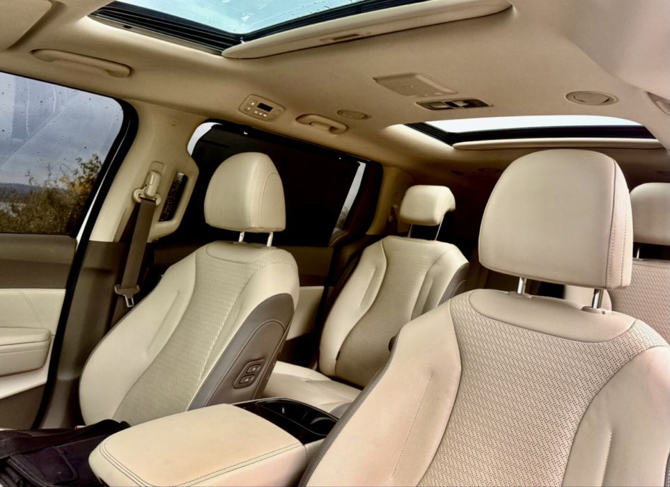 KIA Carnival Dizel. 2021r.