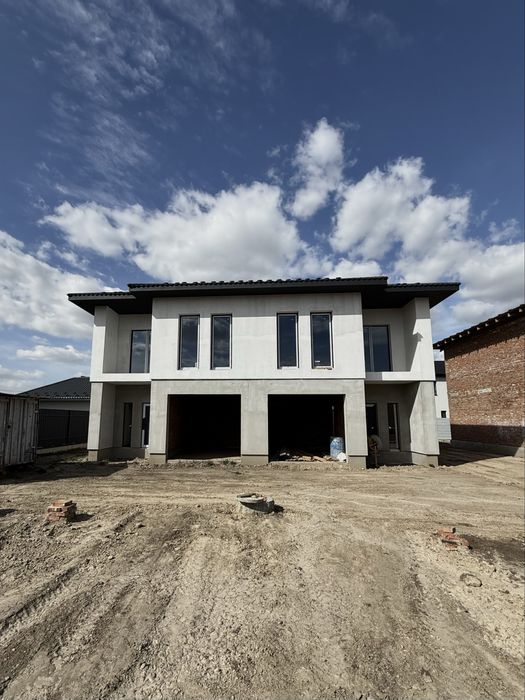 Продаж дуплексу біля ТЦ Baobab, с. Рованці , 958.3 за м2