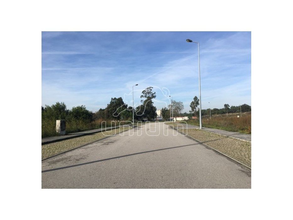 Terreno Vila Nova de Anha
