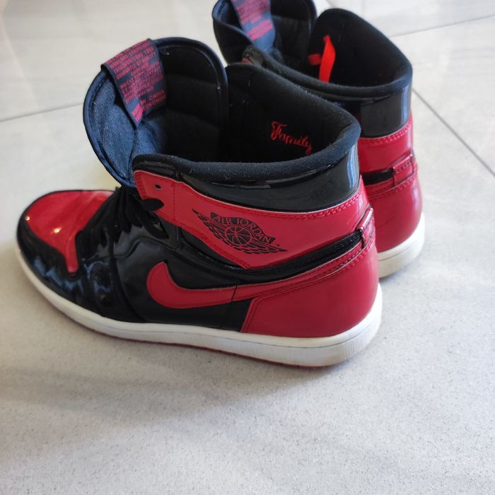 Nike Jordan 1 High Patent Bred roz.45