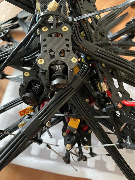 FPV дрони 10,7 дюймовые