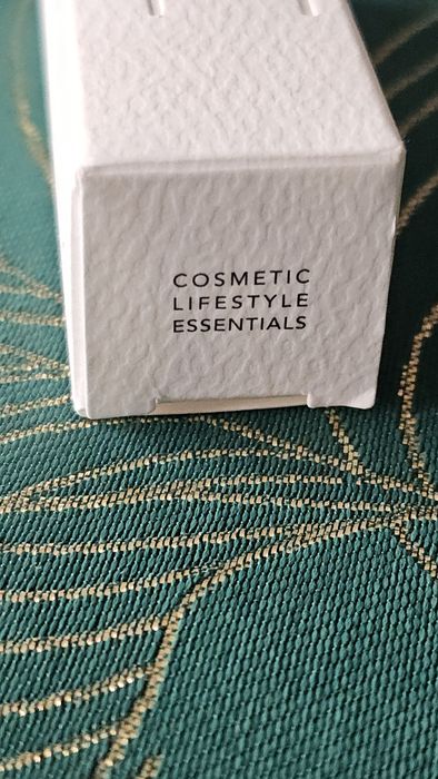 CLE Cosmetics żel do twarzy nadający błysk