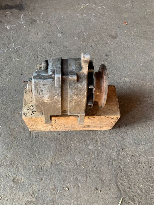 Продаётся генератор на ЗИЛ-130