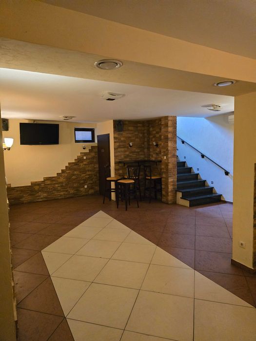 Wynajmę budynek  parterowy bliźniaczy 110m2 działka 220m2 ogrodzony.