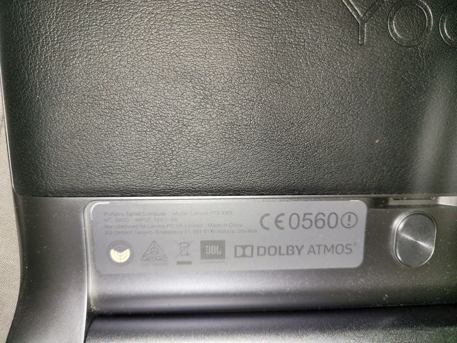 Lenovo YT3-X90L z projektorem