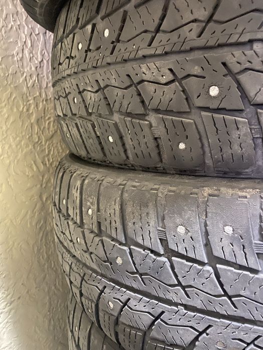 delinte 185 60 r15 на шипах комплект