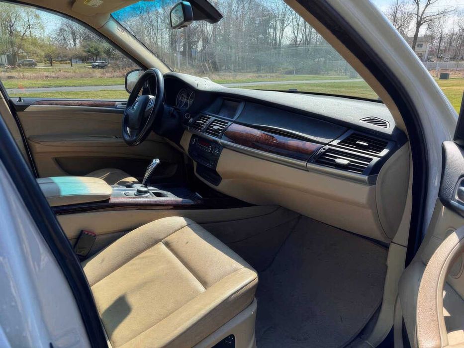 BMW X5 xDrive35d      2012