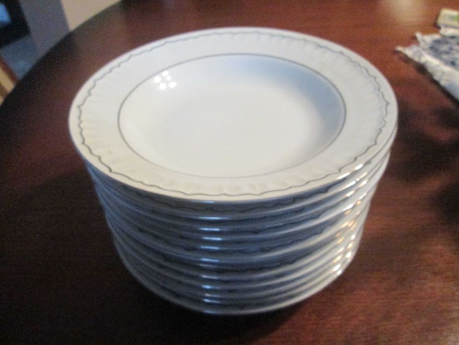 Sprzedam talerze do zupy kpl. - 12 sztuk
