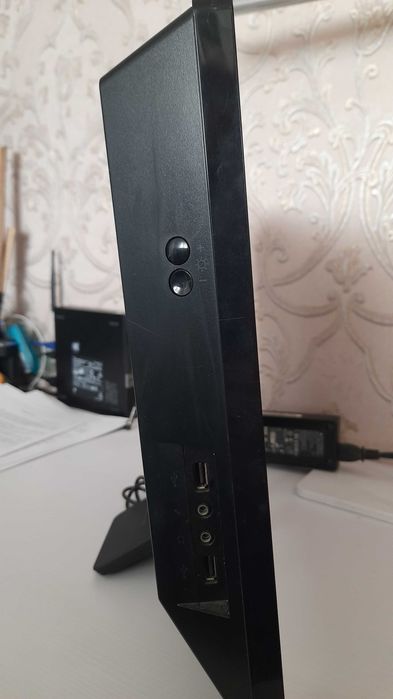 Моноблок Lenovo ThinkCentre Edge 62z