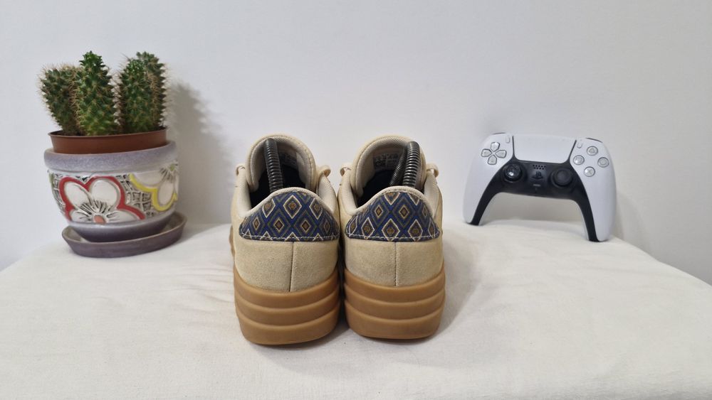 Жіночі кеди Adidas.Розмір 38