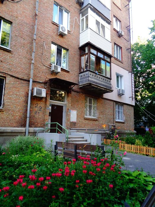 Продаж 2к. квартири вул. Татарська