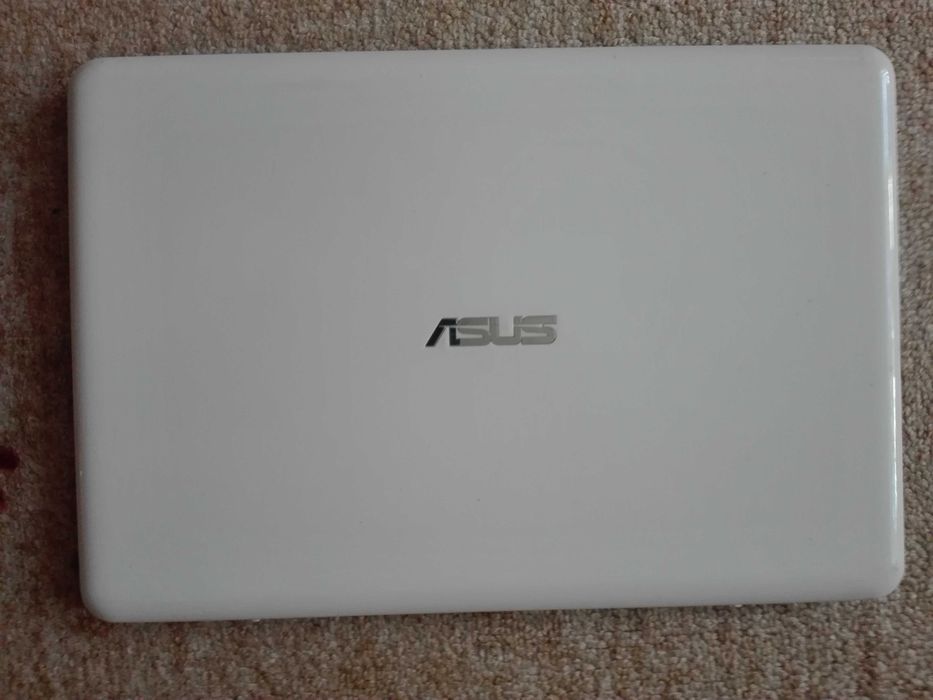 Ноутбук Asus  E200H
