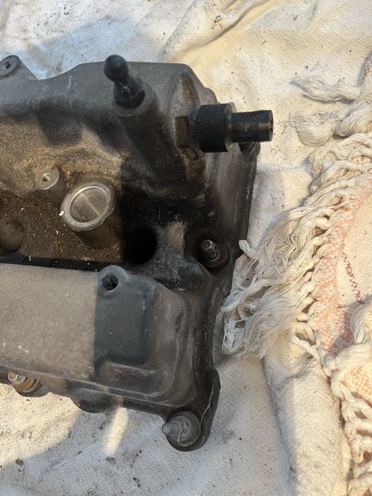 Крышка клапанная Клапанна кришка Кришка клапанів (ДВС) 05047520AE Jeep Cherokee Chrysler
