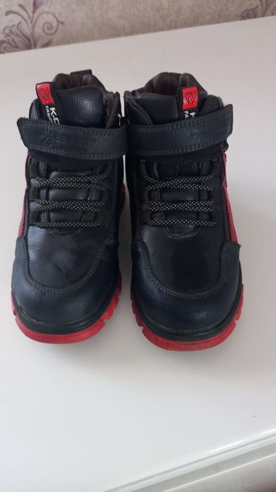 Продам ботинки для хлопчика!