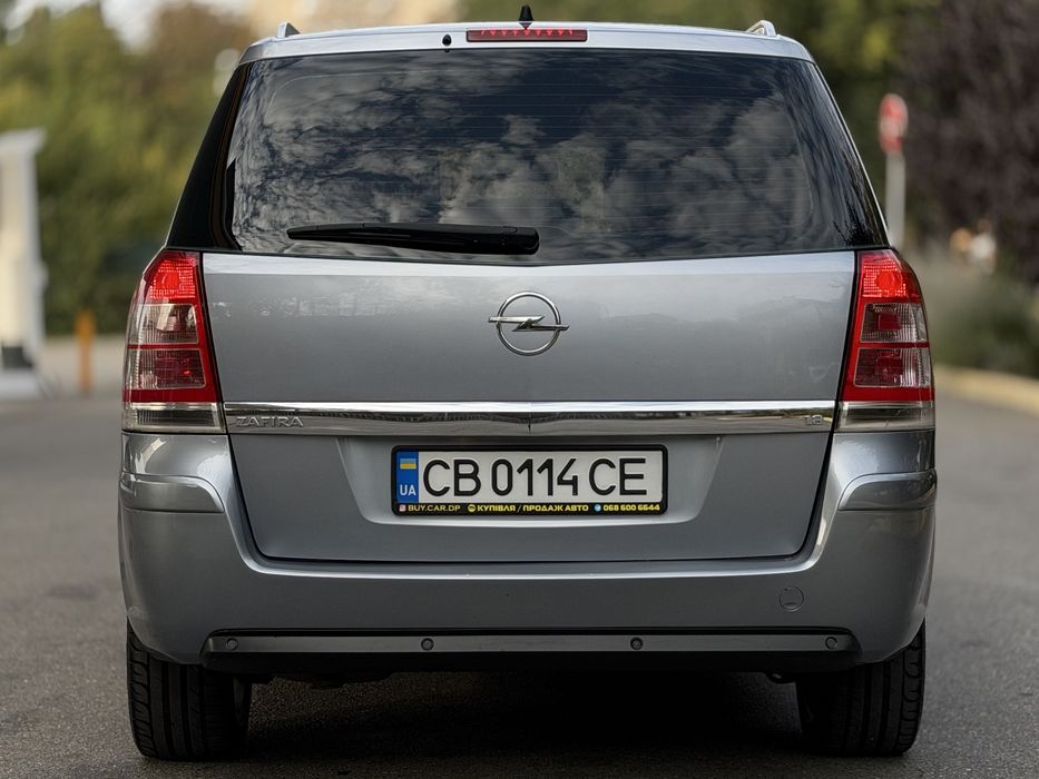 Opel Zafira A/T 1.8л