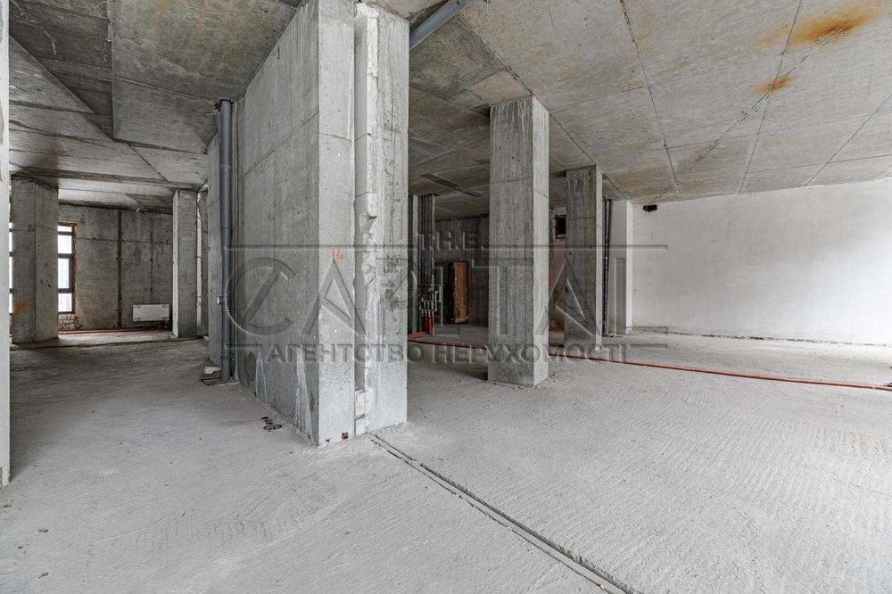 Продаж/Торгівельна площа/Хмельницького Богдана/Центр/684m2/1 150 000 $/Київ