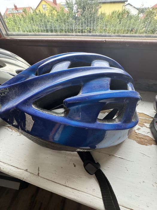 Велосипедні шоломи захист