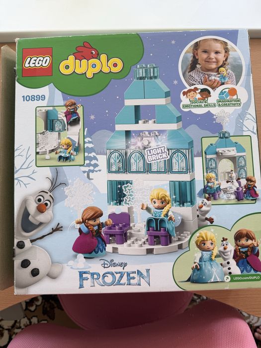 Конструктор LEGO DUPLO Disney Princess Крижаний замок (10899