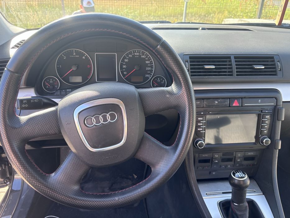 Audi A4 B7 2.0 Apple/ Android