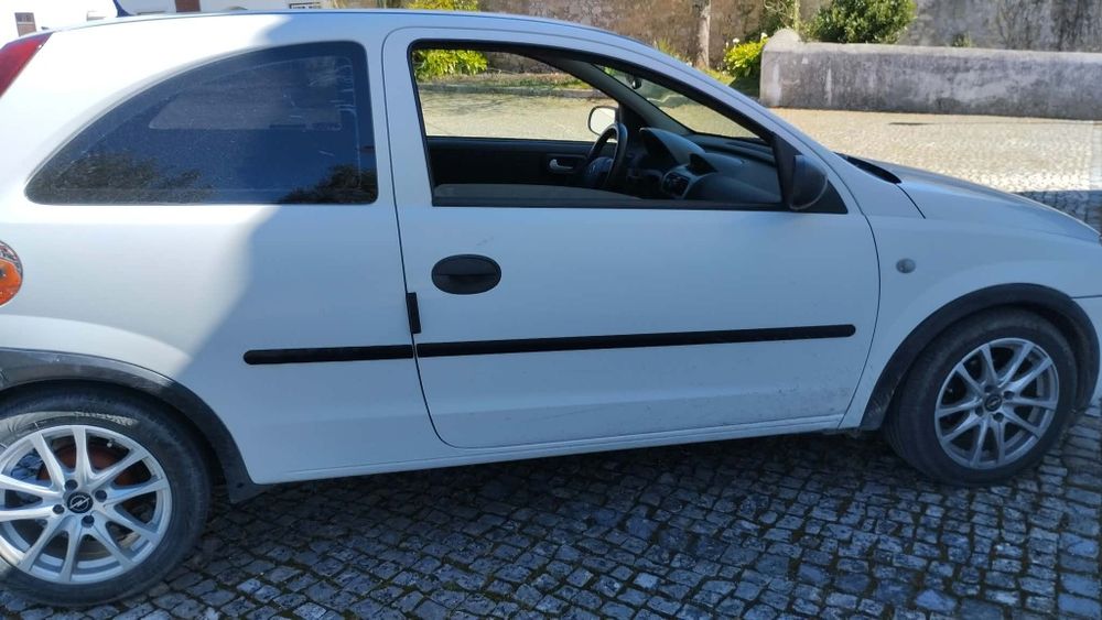 Opel corsa  C1.7 di