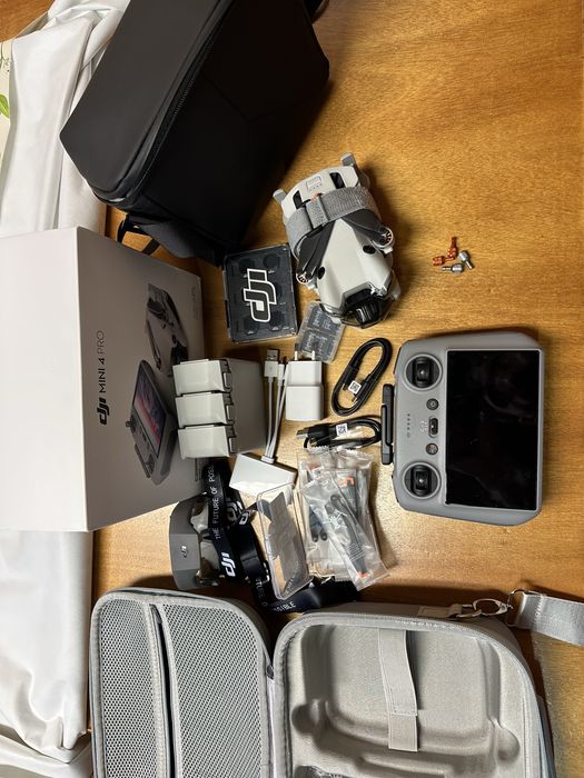 DJI Mini 4 Pro Fly More Combo + DJI RC 2 — Como Novo