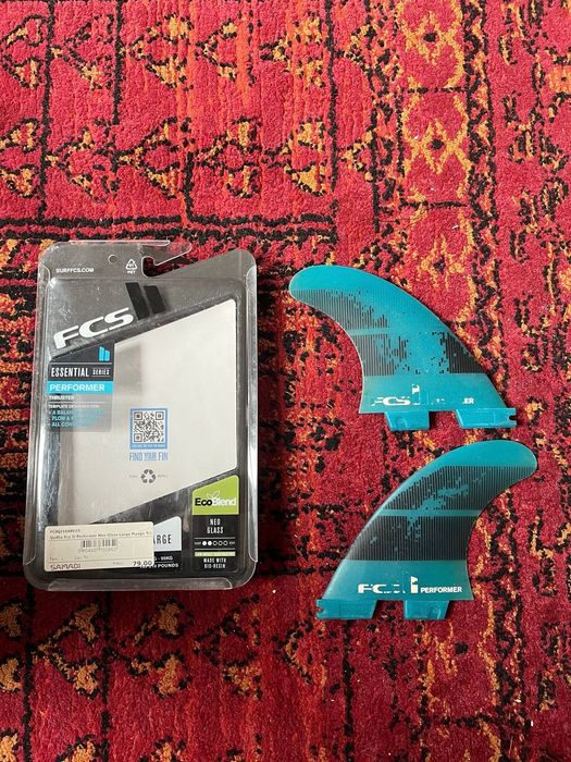 Duas quilhas FCS 2 Performance Large (esquerda e direita)