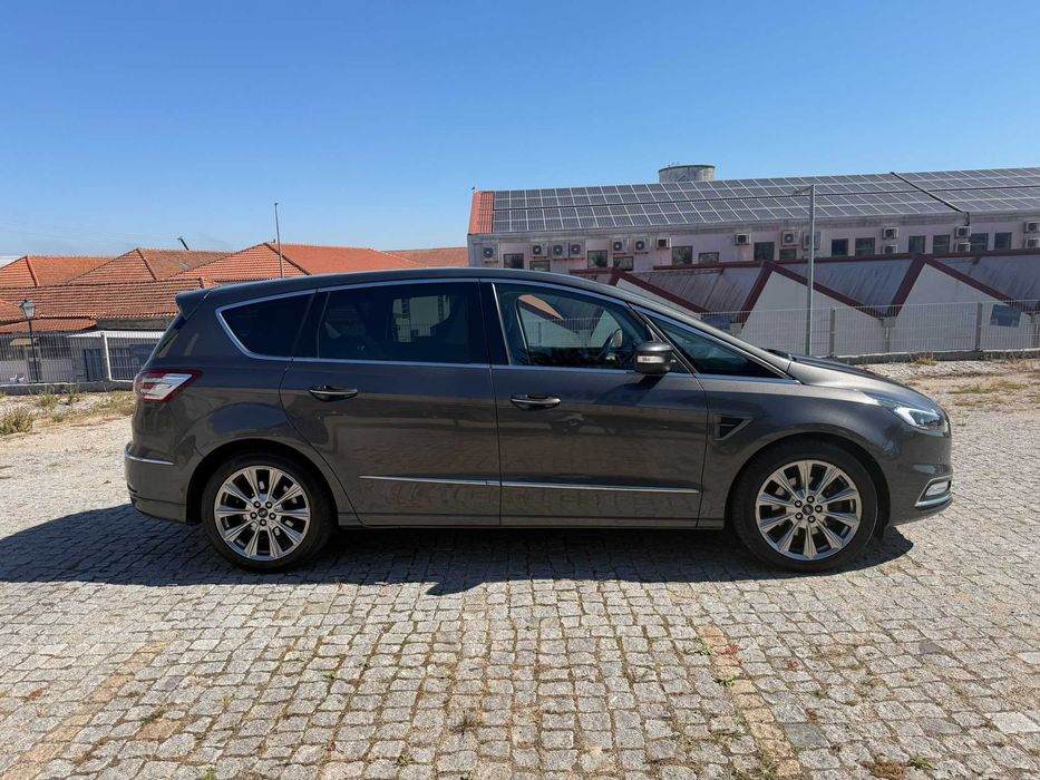 Ford SMax 2.0 Biturbo Vignale — photo 4
