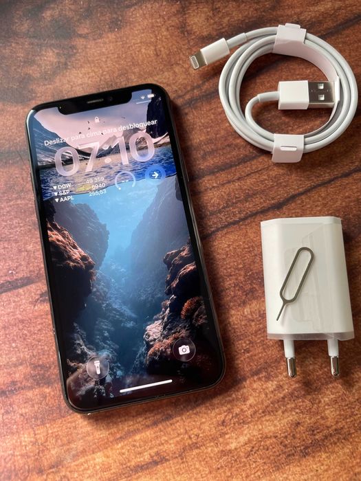 iPhone 11 Pro 64GB Cinza Desbloqueado Com Novo