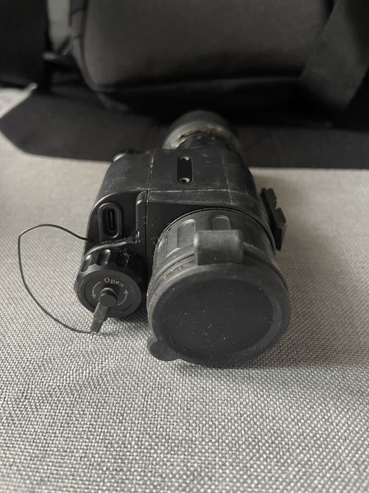 Монокулярний тепловізор/насадка на приціл