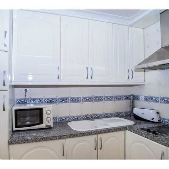 Apto. T0  para férias,piscinas  situado no Algarve na Praia da Rocha