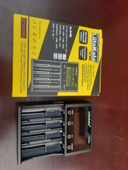 Інтелектуальний зарядний пристрій LiitoKala Lii-M4S