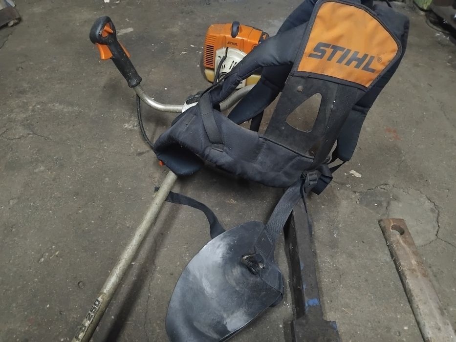 Kosa spalinowa Stihl + oslona+ tarcze