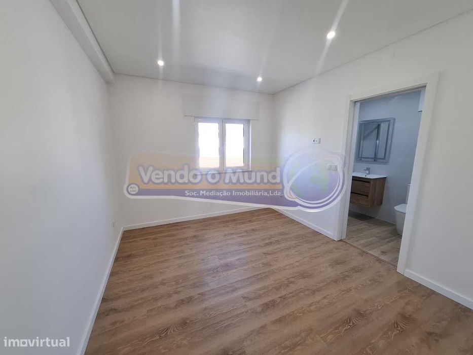 Apartamento T3 em Coruche (CRCH181)