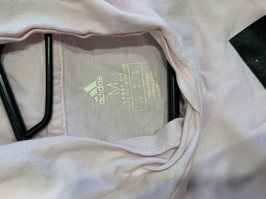 Продам жіночу кофту adidas
