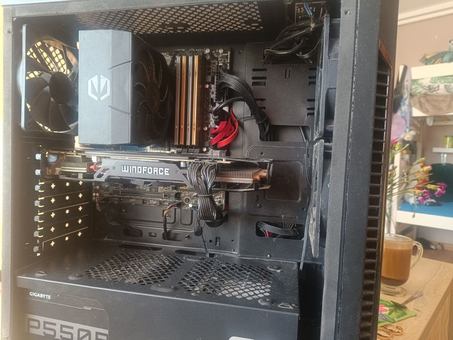 Komputer stacjonarny