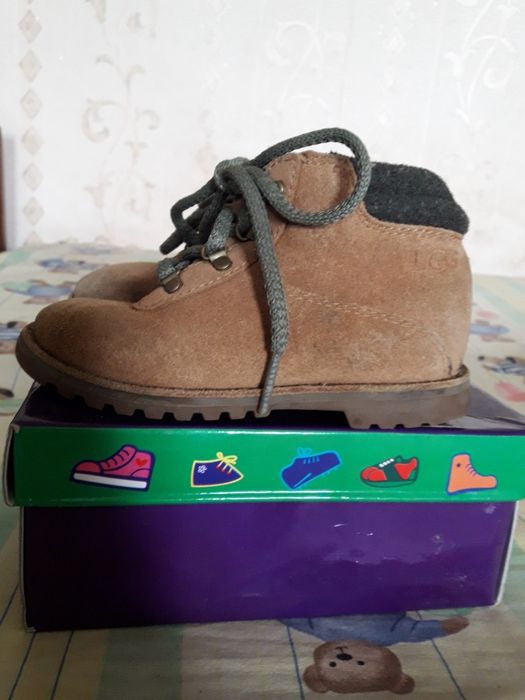 Продам детскую обувь,для мальчика.