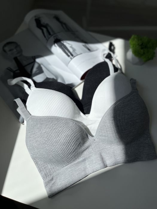 Бюст без кісточок, топ в рубчик