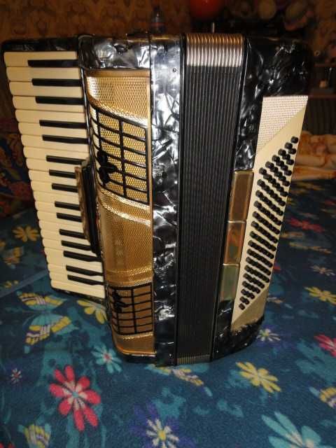 Аккордеон Баркароле .Производства ГДР.