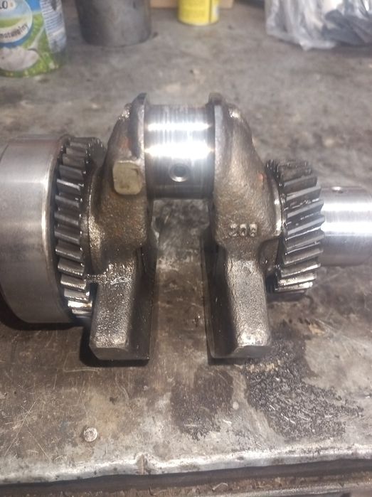 Wał korbowy Lombardini 15ld440 15ld400 stożek nominał .