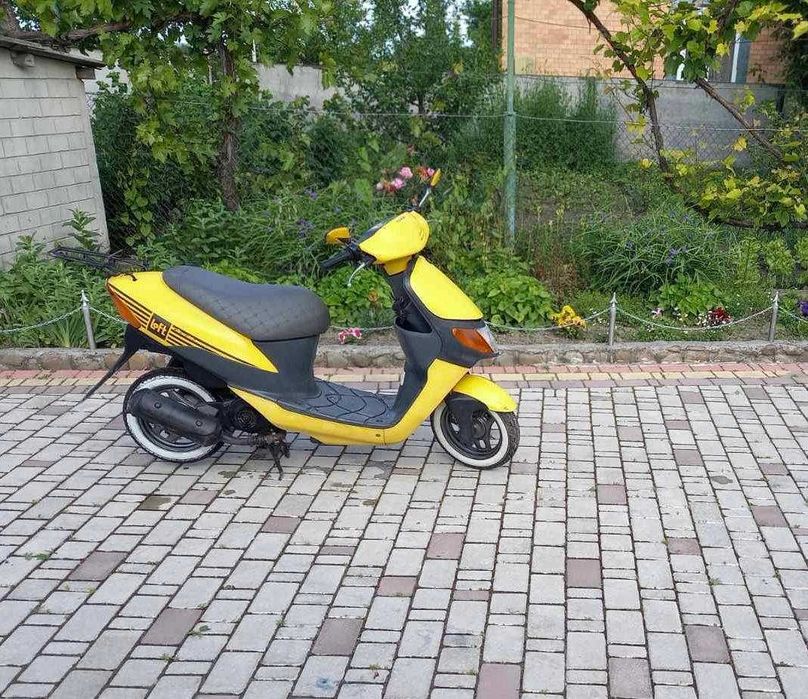 продам скутер Suzuki lest 1