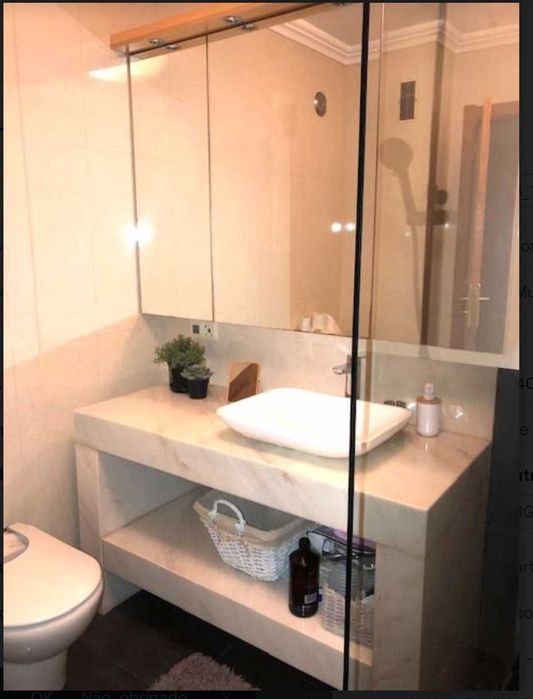 Arrendo quarto grande e muita luz junto metro Carnide, em ambiente sossegado e seguro